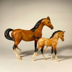 Arabian Mare and Foal Breyer